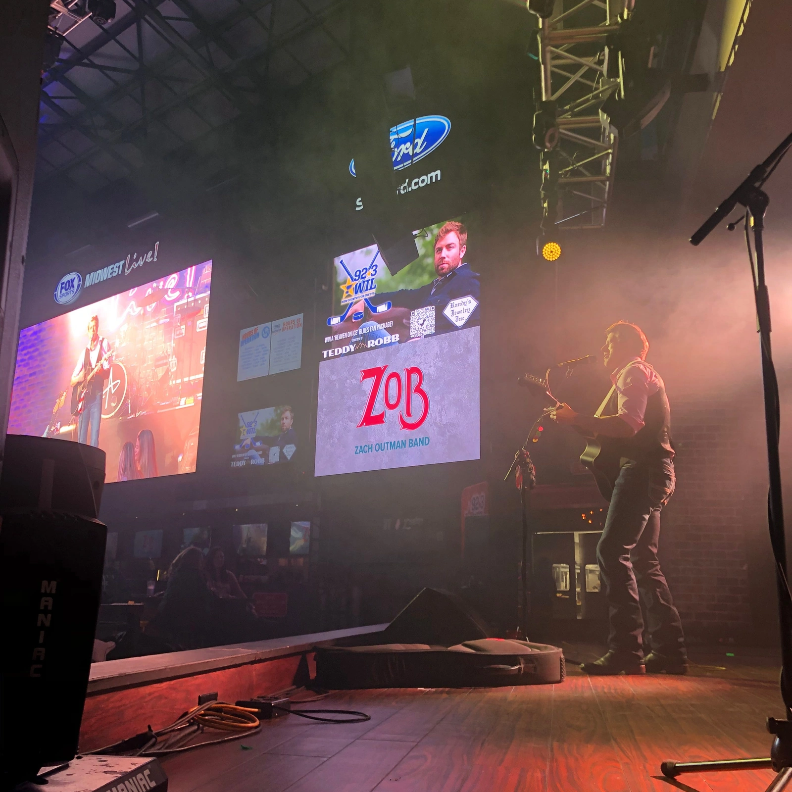 Carpe DMs Single by Zach Outman Turns Modern Dating Into Country-Pop Wit